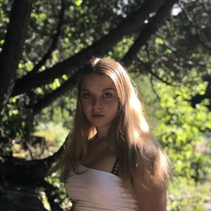 Meet your Posher, Kelly anne